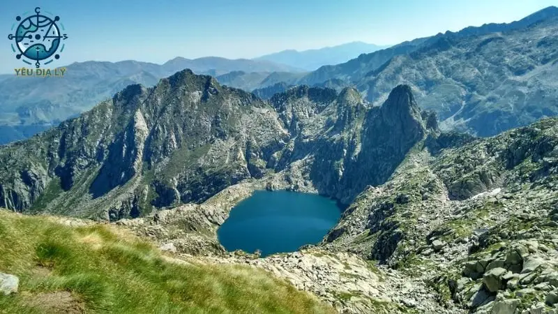 day-nui-pyrenees 