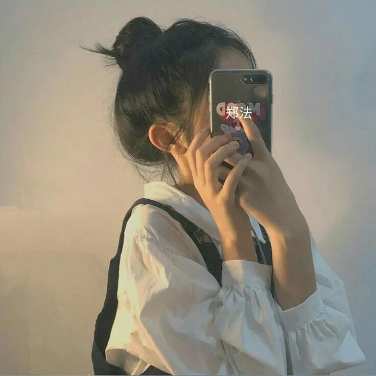 Hình làm ảnh đại diện đẹp giúp trang cá nhân thêm nổi bật