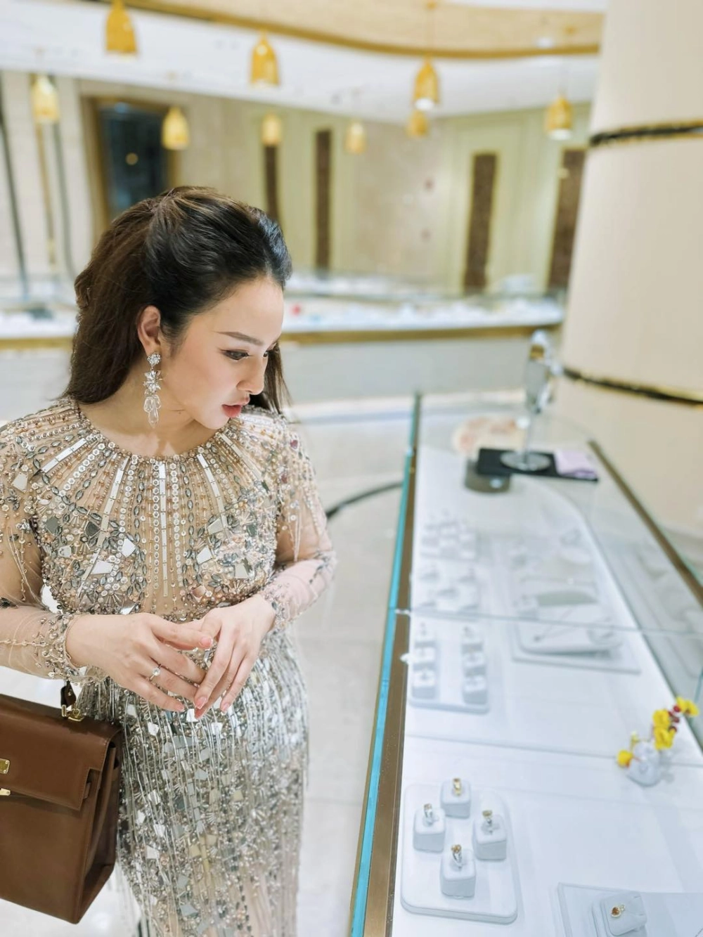 Mưa tháng 6 thiều bảo trâm mang nét buồn sâu lắng