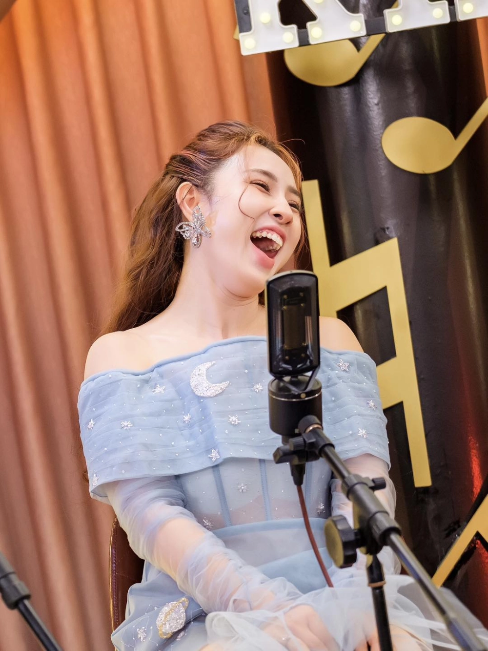 Ca sĩ bảo trâm idol ghi dấu với loạt ca khúc ấn tượng