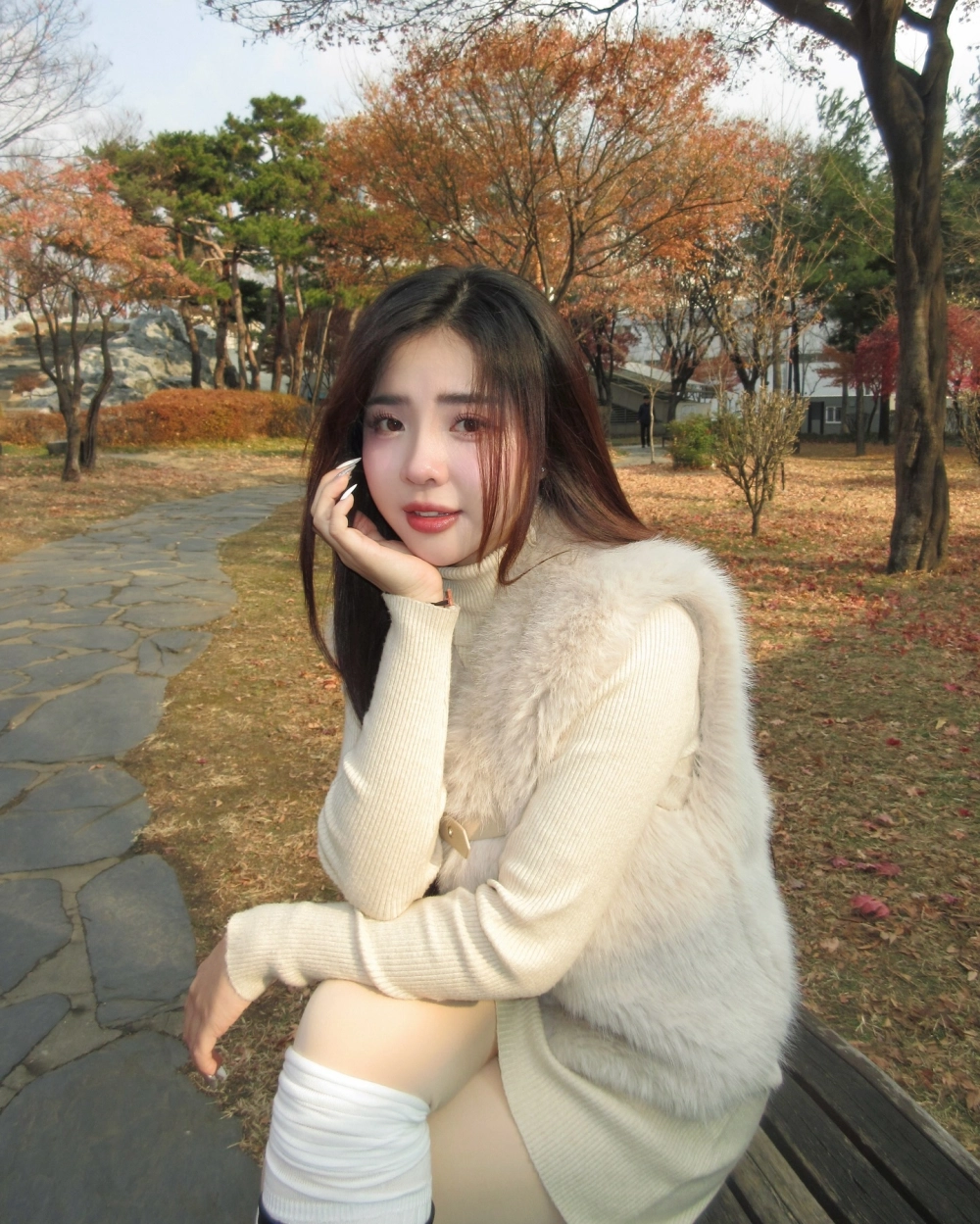 Khí chất ngôi sao toát lên trong từng shoot hình của Cindy TikTok