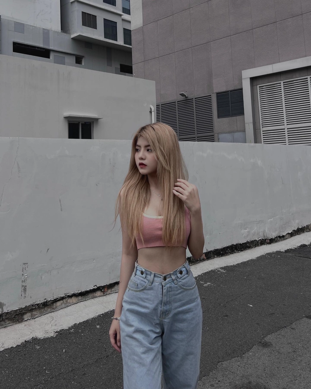 Reency Ngô Chiều Cao lý tưởng khiến khung hình luôn nổi bật